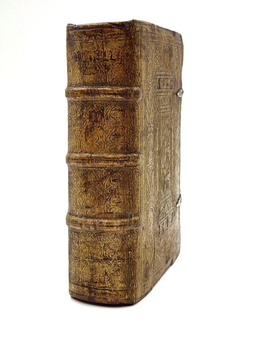 Авл Геллий. Аттические ночи с аннотациями